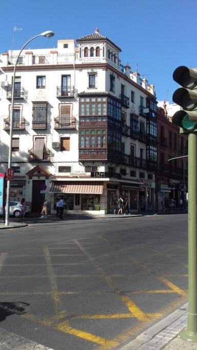 Leon Centro Apartment Seville Ngoại thất bức ảnh